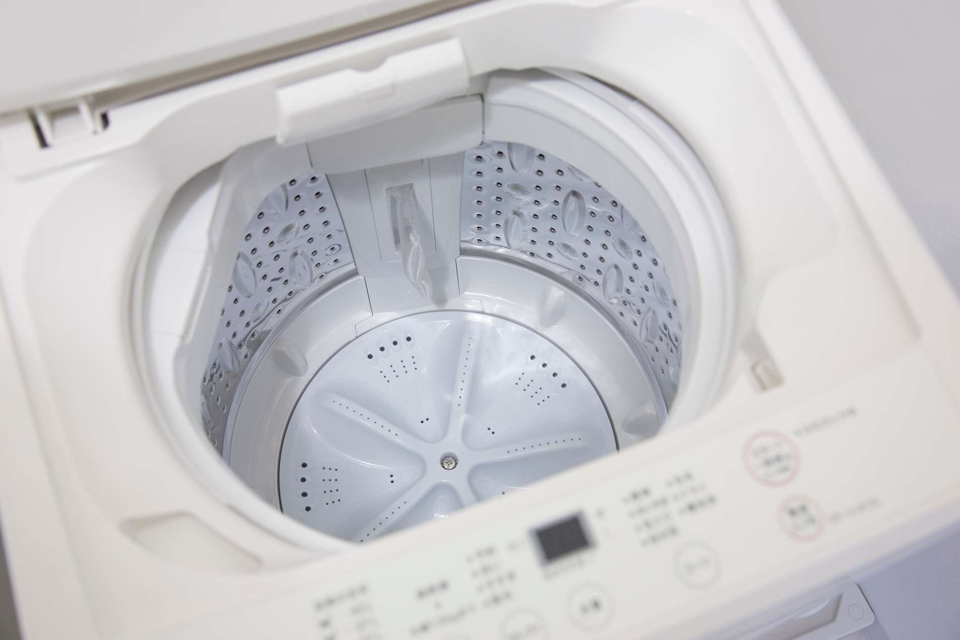 不用な洗濯機を1,000円で回収